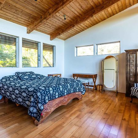 Jungle Haven Ocean Front Eco Villa On Fruit Farm 파호아 외부 사진